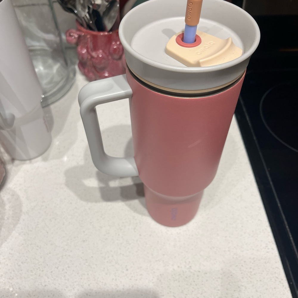 Owala 40 oz tumbler